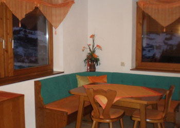 appartement jerzens für 2 bis 4 personen sitzecke