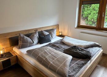schlafzimmer appartement jerzens für 10 bis 13 personen